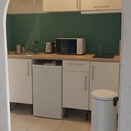 Apartament Near Center Nicea